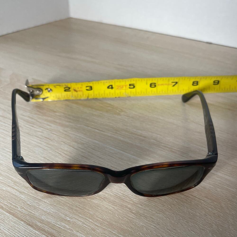 Tortoise Shell Sunglasses - Picture 4 of 9